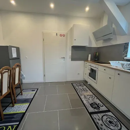 Uebernachtung By Tag Apartment *